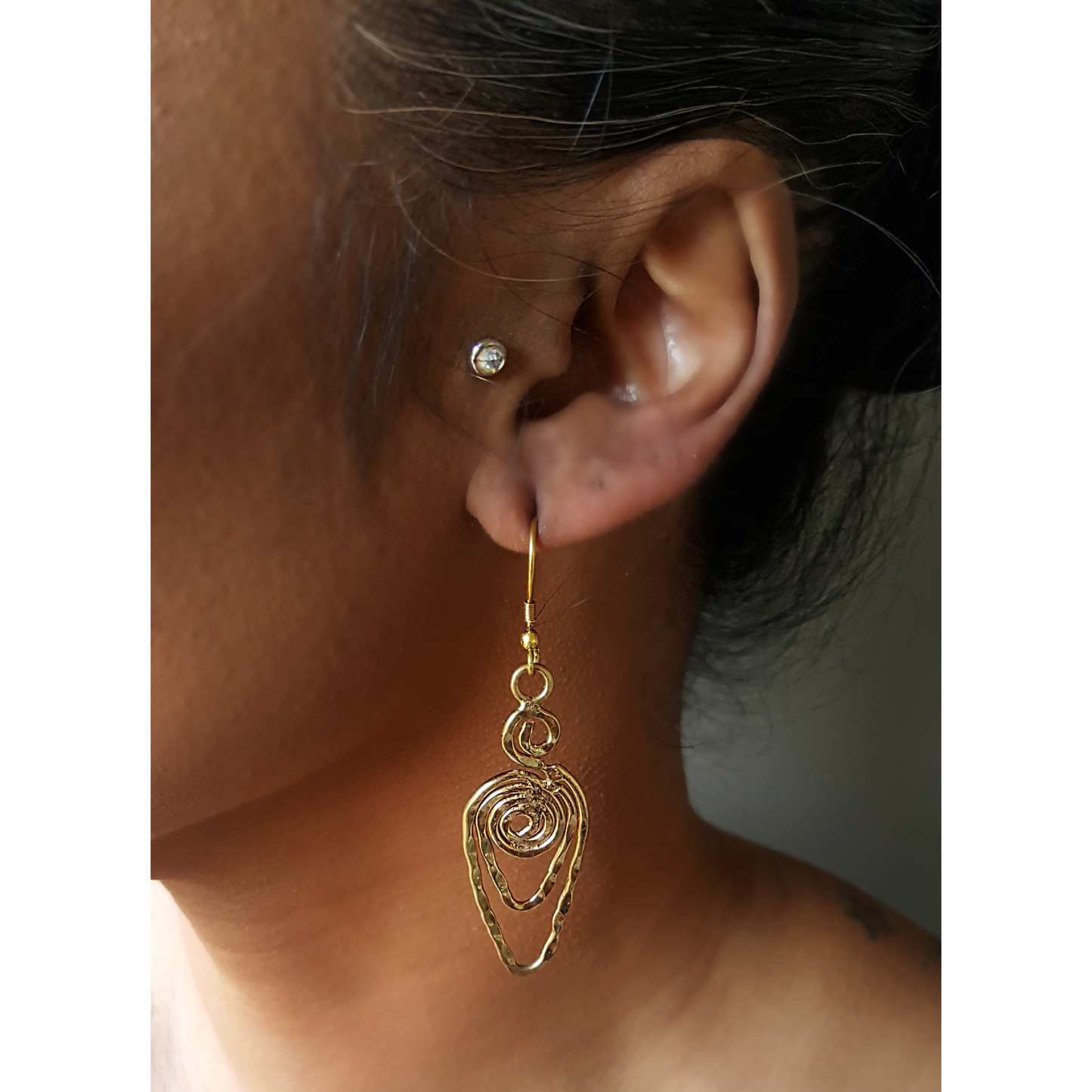 Swirl Cutout Earrings