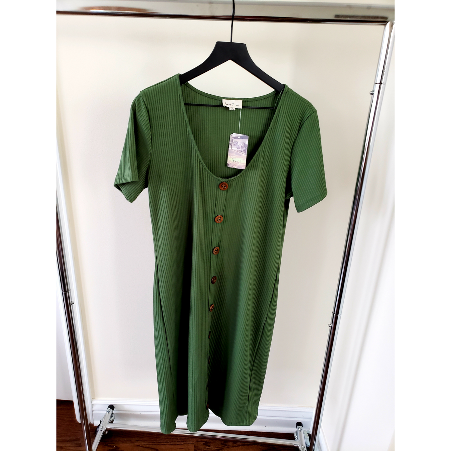 Ribbed Dress With Wooden Buttons (NEW)